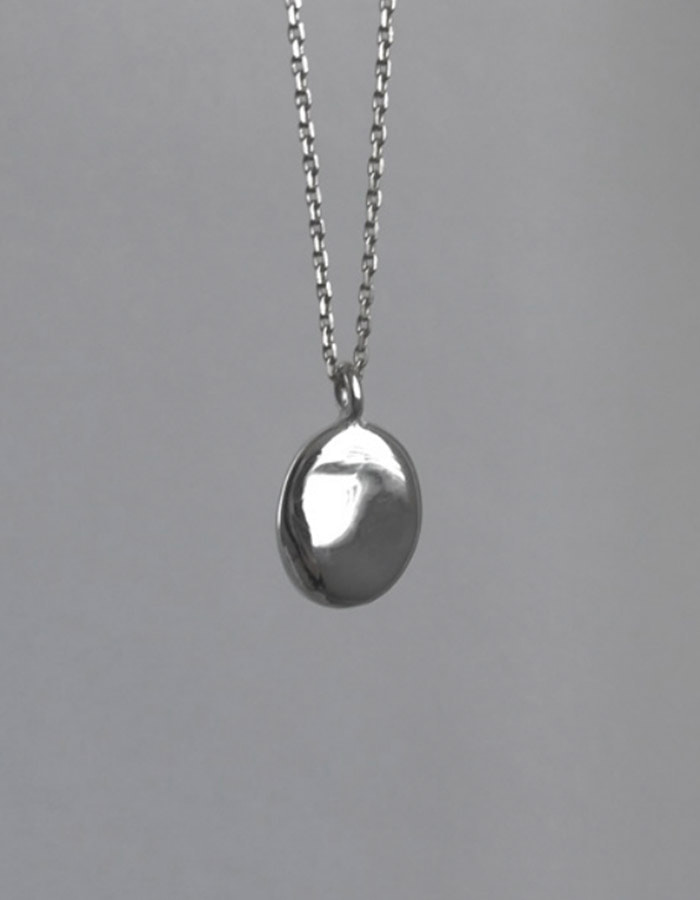 le bleu) natural oval necklace - 마지막 제품