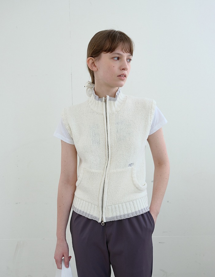 ENZO BLUES) Double Logo Zip-up Knit Vest (Ivory)