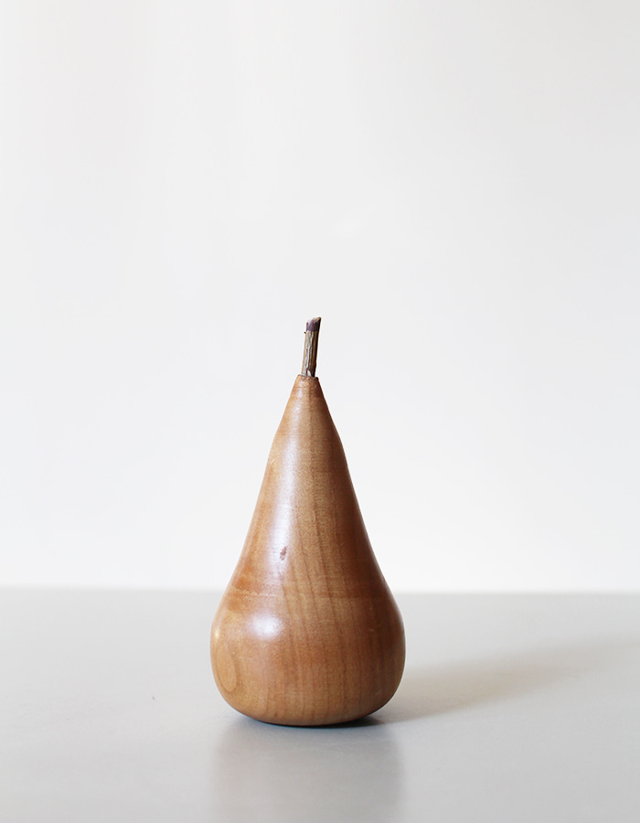 vintage) wooden pear ornament