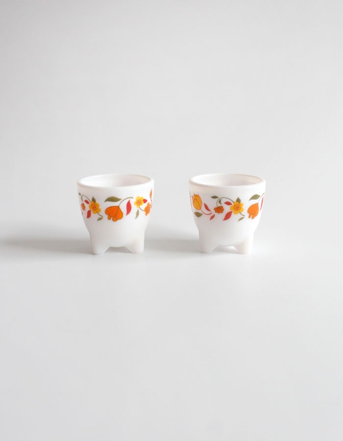 Arcopal) vintage 70s-80s egg cups