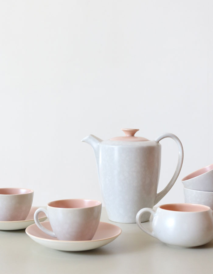 poole) cup, teapot set