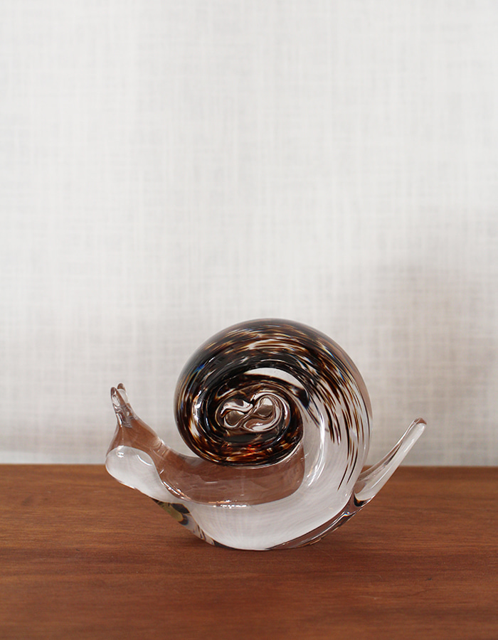 wedgwood) glass snail paperweight