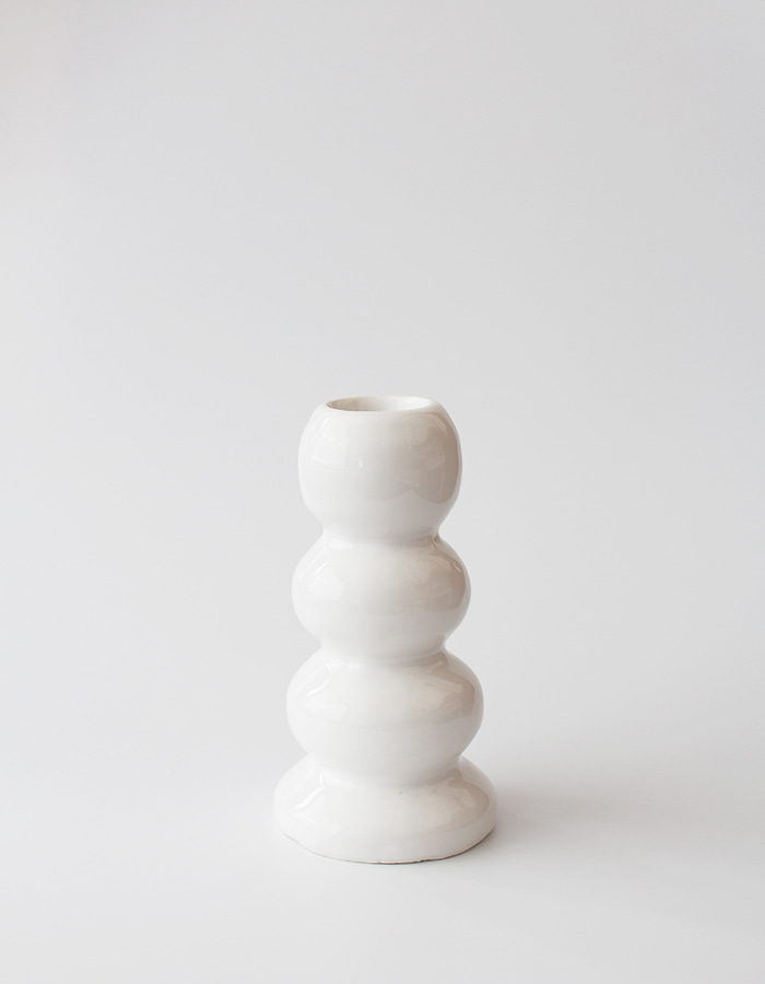east smoke) white ball vase