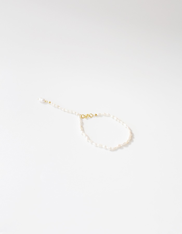 suzuran) pearl drop bracelet