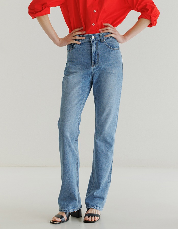 LENUEE) Recycled slim boot-cut denim pants _ vintage blue (쇼룸 판매 전용)