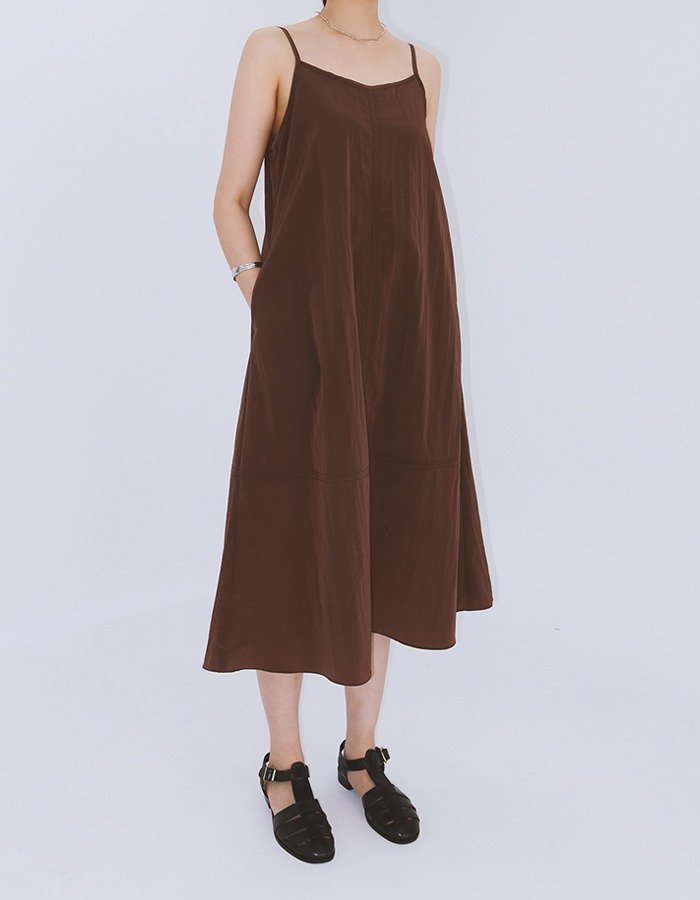 B SLASH B) Nylon summer dress brown