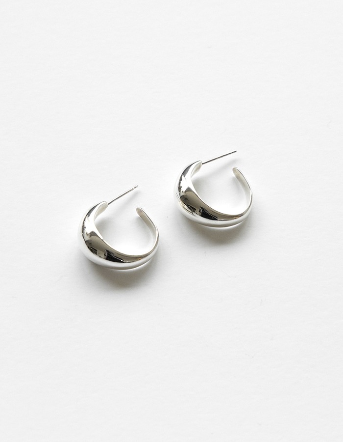 PI SEOUL) oval earring