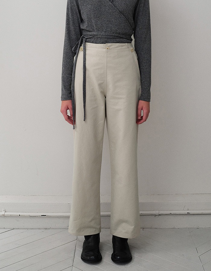 VERSCENT) Button cotton pants (dusty beige)