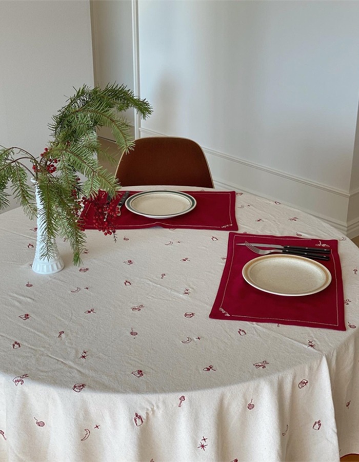 de Arles) winter holiday table cloth
