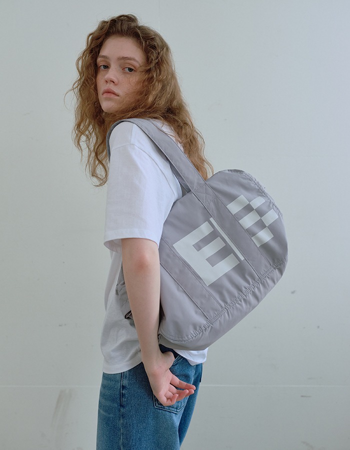 ENZO BLUES) Pixel Logo Shoulder Bag (Light Grey)