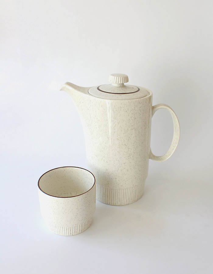 poole) vintage cup &amp; teapot